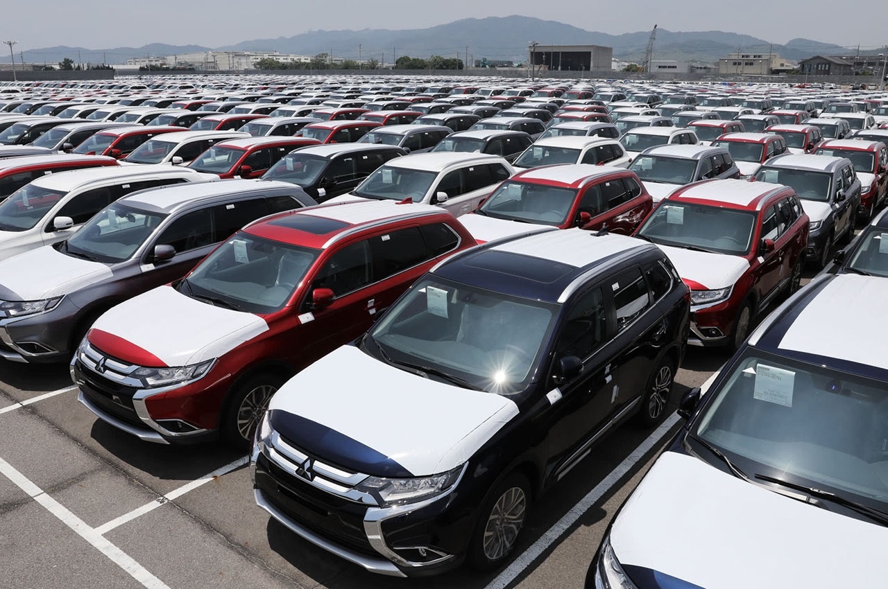 کاهش 15 درصدی قیمت خودروهای داخلی با تصویب FATF